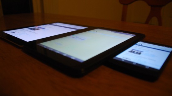 ipad-2-hipstreet-flare-3-nexus-5-screen-comparison-angle